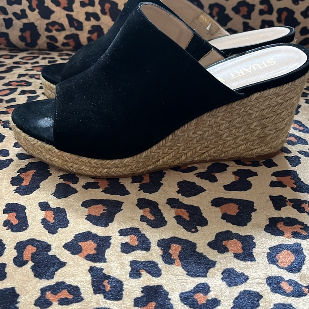 Stuart Weitzman - Picture 3 of 7